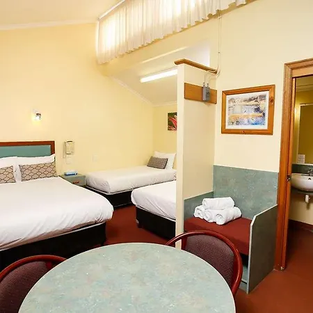 Downs Motel 